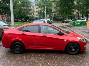 Елизавета Синявцева продала свой хендай солярис второе фото